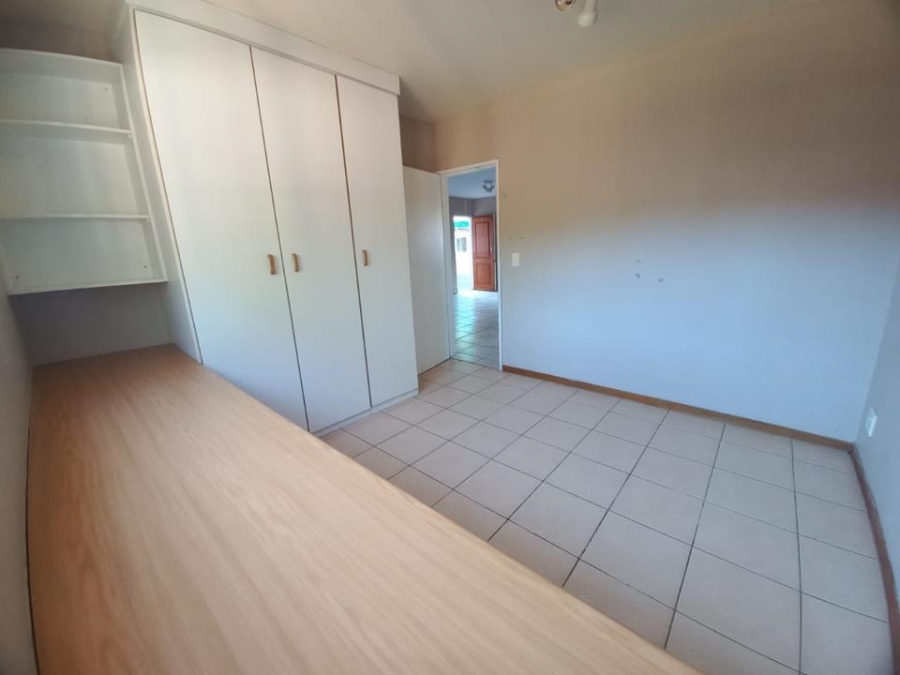 2 Bedroom Property for Sale in Die Bult Western Cape